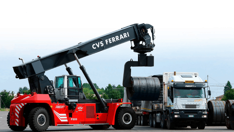 Reach stacker forklift